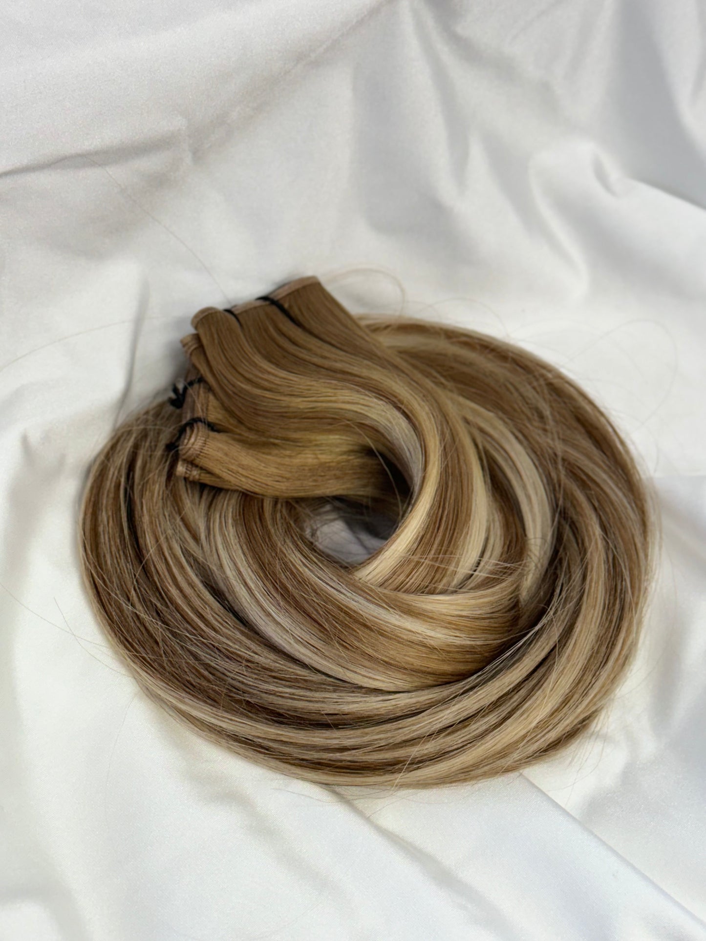 '50G' TAPE IN HAIR EXTENSIONS T10/P10/601  ROOT SMUDGE 10 Dirty Blonde - Piano 10/601 - Dirty Blonde/Purest Blonde